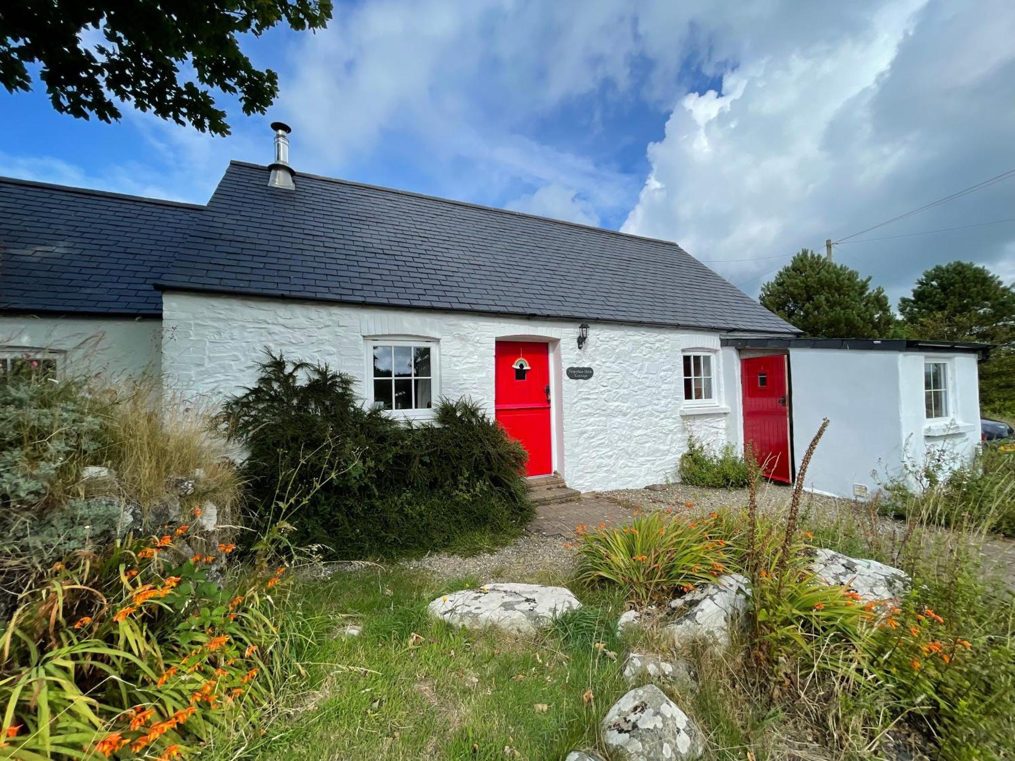 The Dairy @ Trefechan Wen Goodwick Exterior photo